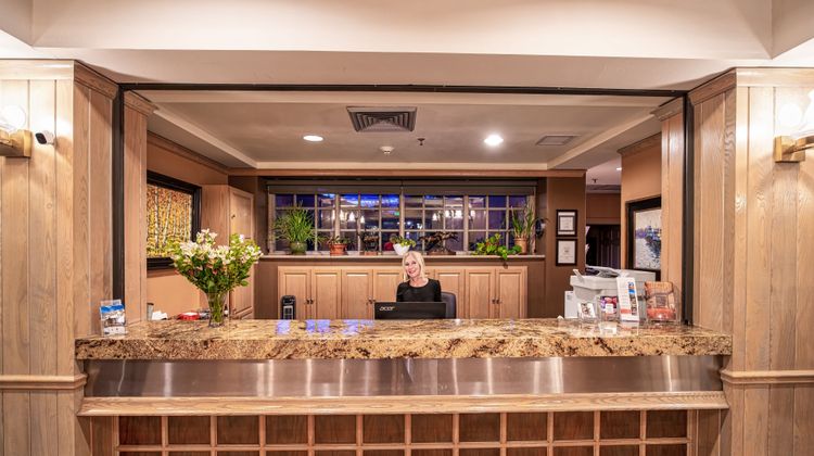 Park Plaza Lobby
