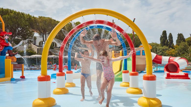 <b>Forte Village Villa del Parco & Spa Pool</b>. Images powered by <a href="https://www.leonardoworldwide.com/" title="Leonardo Worldwide" target="_blank">Leonardo</a>.