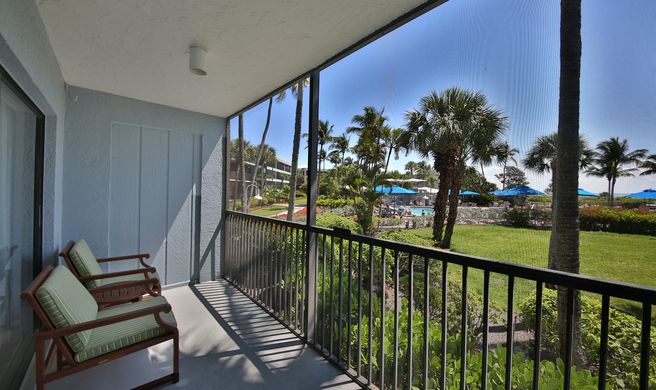 Sanibel Inn Exterior