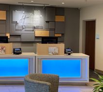 Holiday Inn Express Suites Junction Lobby