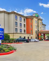 Holiday Inn Express & Stes Houston South