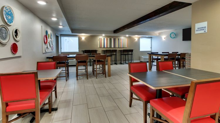 Holiday Inn Express-Scranton Airport Restaurant