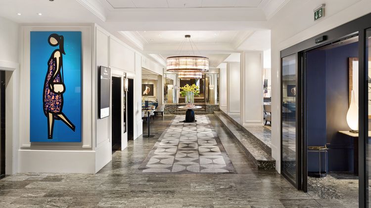 Hotel Continental Lobby