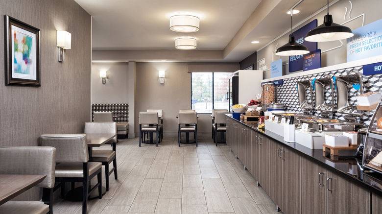 <b>Holiday Inn Express & Suites Minnetonka Restaurant</b>. Images powered by <a href="https://www.leonardoworldwide.com/" title="Leonardo Worldwide" target="_blank">Leonardo</a>.