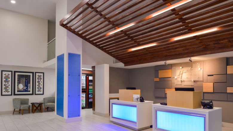 <b>Holiday Inn Express & Suites Downtown Lobby</b>. Images powered by <a href="https://www.leonardoworldwide.com/" title="Leonardo Worldwide" target="_blank">Leonardo</a>.