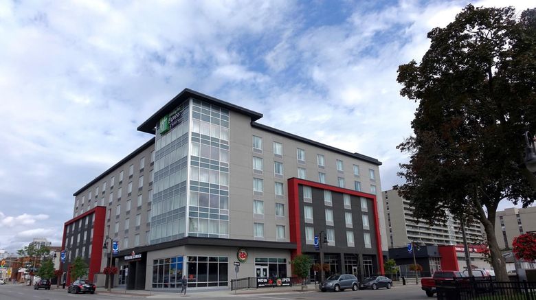 <b>Holiday Inn Express & Suites Oshawa Exterior</b>. Images powered by <a href="https://www.leonardoworldwide.com/" title="Leonardo Worldwide" target="_blank">Leonardo</a>.