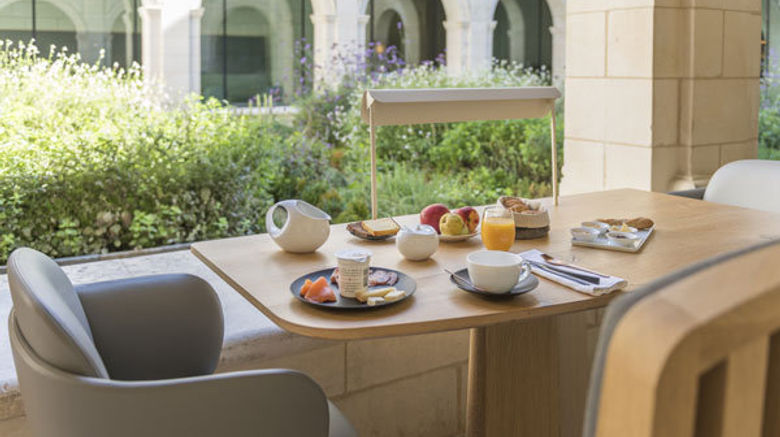 <b>Hotel Abbaye Royale de Fontevraud Restaurant</b>. Images powered by <a href="https://www.leonardoworldwide.com/" title="Leonardo Worldwide" target="_blank">Leonardo</a>.