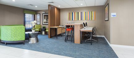 Holiday Inn Express Lobby