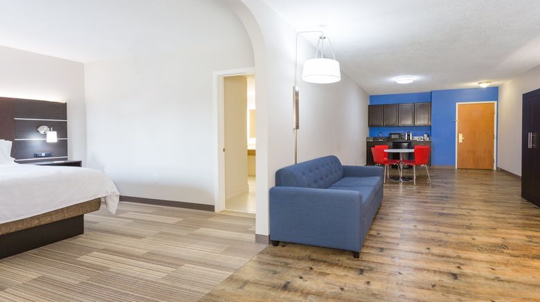 <b>Holiday Inn Express Suite</b>. Images powered by <a href="https://www.leonardoworldwide.com/" title="Leonardo Worldwide" target="_blank">Leonardo</a>.