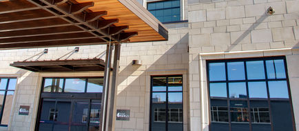 Hotel Indigo Traverse City Exterior