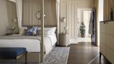 <b>Kimpton Fitzroy London Suite</b>. Images powered by <a href=https://www.travelagewest.com/Hotels/London/