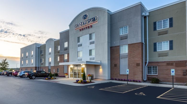 Candlewood Suites Chicago Exterior. Images powered by <a href="https://www.leonardoworldwide.com" target="_blank" rel="noopener">Leonardo</a>.