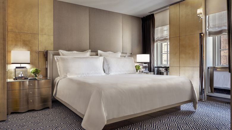<b>The Carlyle, A Rosewood Hotel Suite</b>. Images powered by <a href="https://www.leonardoworldwide.com/" title="Leonardo Worldwide" target="_blank">Leonardo</a>.