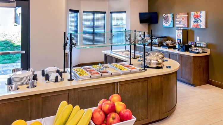 Staybridge Suites Charlottesville Arpt Restaurant