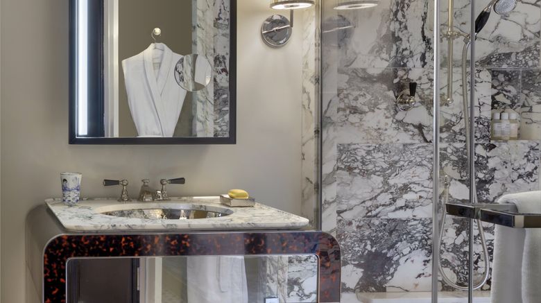 <b>The Carlyle, A Rosewood Hotel Room</b>. Images powered by <a href="https://www.leonardoworldwide.com/" title="Leonardo Worldwide" target="_blank">Leonardo</a>.