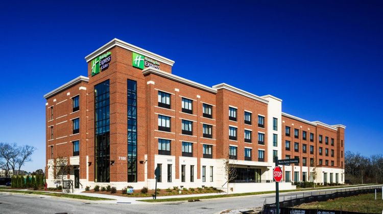 Holiday Inn Express & Suites Franklin Exterior