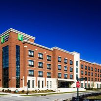Holiday Inn Express & Suites Franklin