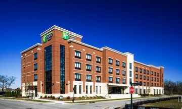 Holiday Inn Express & Suites Franklin