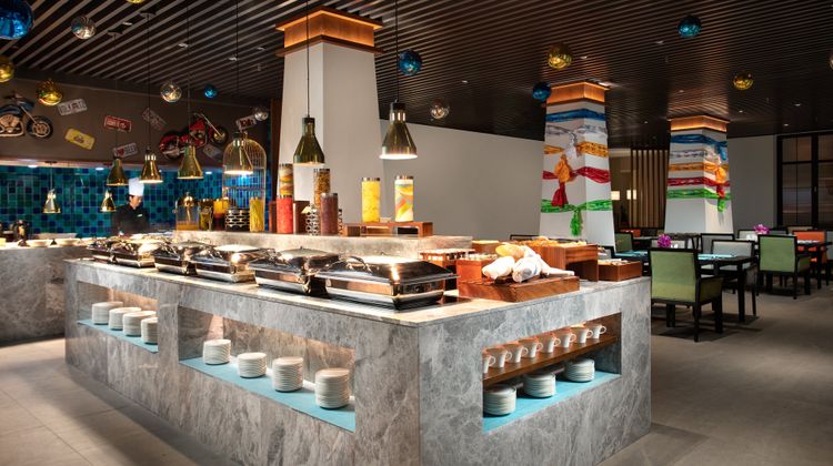 Holiday Inn Batang Restaurant