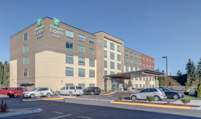 Holiday Inn Express & Suites Auburn Dwtn Exterior