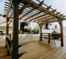 Scottish Inn & Suites Exterior