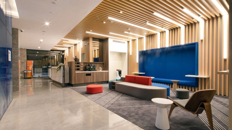 Holiday Inn Express Hongqiao North Lobby