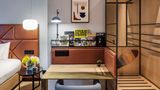 <b>Kimpton Vividora Hotel Room</b>. Images powered by <a href="https://www.leonardoworldwide.com/" title="Leonardo Worldwide" target="_blank">Leonardo</a>.