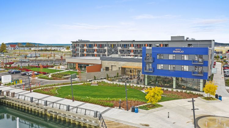 Hotel Indigo Seattle Everett Waterfront Exterior