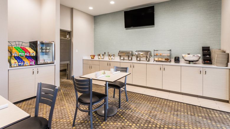 <b>Holiday Inn Timonium Restaurant</b>. Images powered by <a href="https://www.leonardoworldwide.com/" title="Leonardo Worldwide" target="_blank">Leonardo</a>.