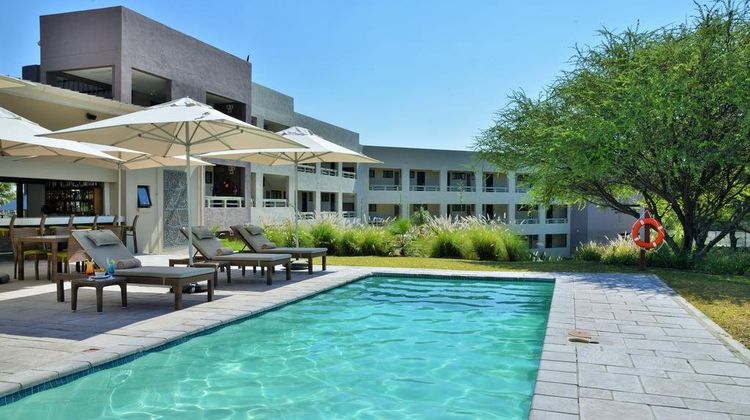 Cresta Maun Pool