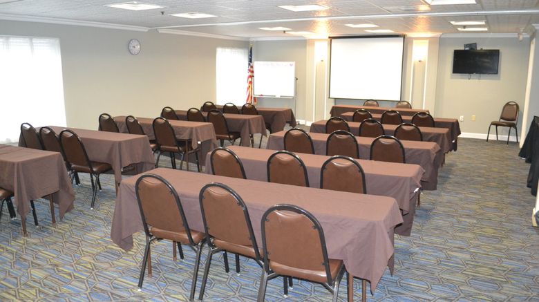 <b>Holiday Inn Express Mechanicsburg Meeting</b>. Images powered by <a href="https://www.leonardoworldwide.com/" title="Leonardo Worldwide" target="_blank">Leonardo</a>.