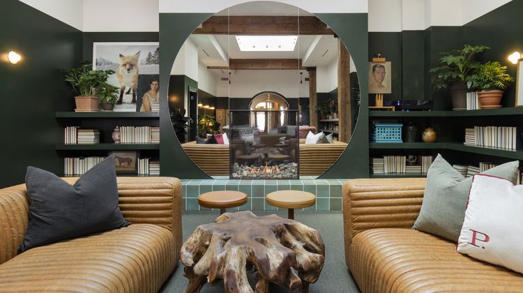 Palihotel Seattle Lobby