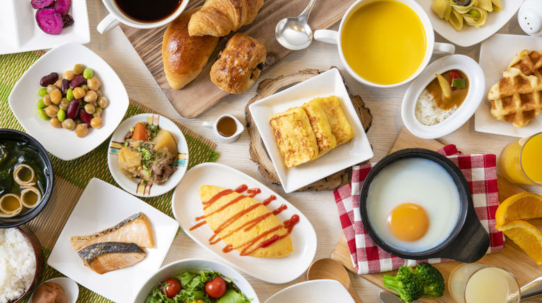 <b>Hotel Okura Tokyo Bay Restaurant</b>. Images powered by <a href="https://www.leonardoworldwide.com/" title="Leonardo Worldwide" target="_blank">Leonardo</a>.