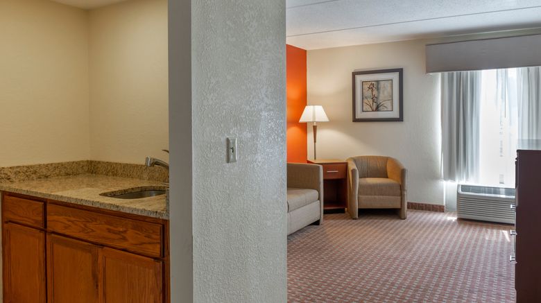 <b>Holiday Inn Express Mechanicsburg Room</b>. Images powered by <a href="https://www.leonardoworldwide.com/" title="Leonardo Worldwide" target="_blank">Leonardo</a>.