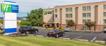 Holiday Inn Express Mechanicsburg Exterior