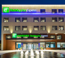 Holiday Inn Express Kangqiao Exterior