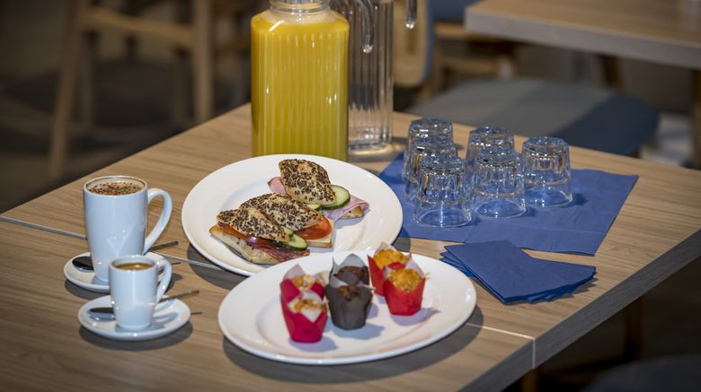 <b>Holiday Inn Express Luzern Kriens Meeting</b>. Images powered by <a href="https://www.leonardoworldwide.com/" title="Leonardo Worldwide" target="_blank">Leonardo</a>.