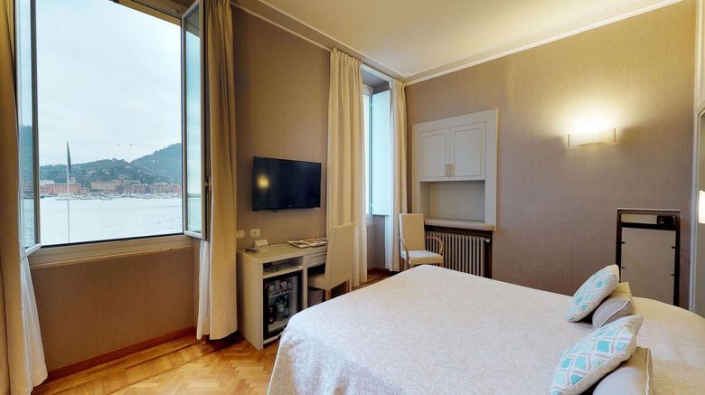 <b>Hotel Metropole & Santa Margherita Room</b>. Images powered by <a href="https://www.leonardoworldwide.com/" title="Leonardo Worldwide" target="_blank">Leonardo</a>.