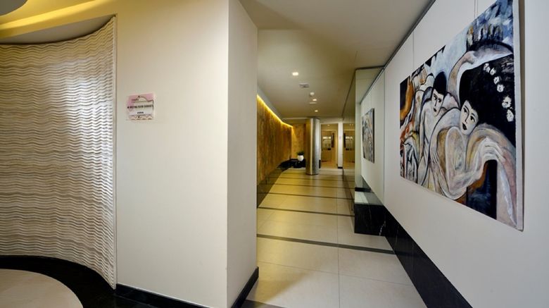 <b>Hotel Carlton Lobby</b>. Images powered by <a href="https://www.leonardoworldwide.com/" title="Leonardo Worldwide" target="_blank">Leonardo</a>.