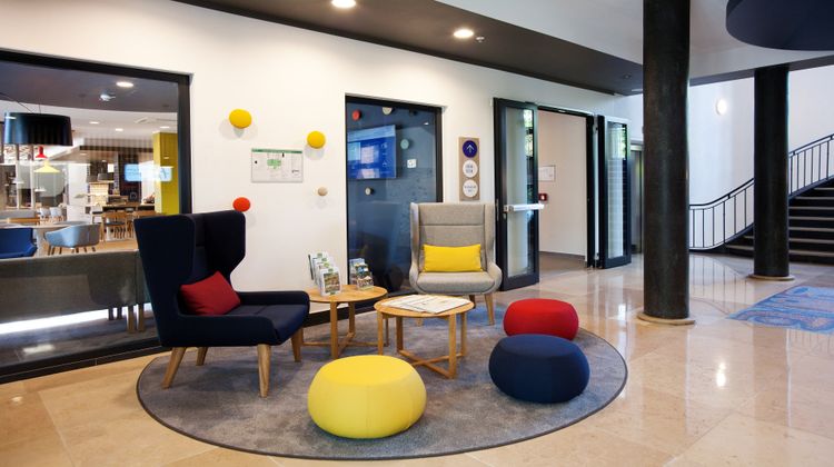 Holiday Inn Express Saabruecken Lobby