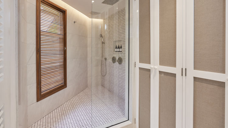 Paradise Cove Hotel & Spa Room