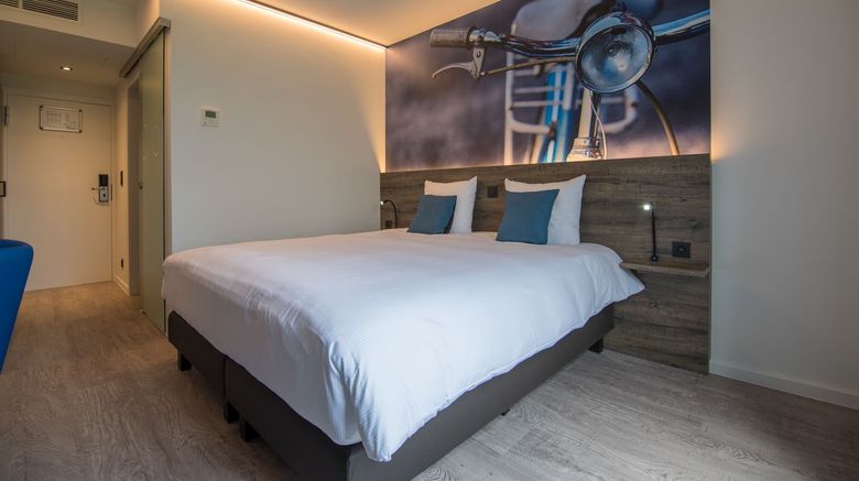 <b>Velotel Brugges Room</b>. Images powered by <a href="https://www.leonardoworldwide.com/" title="Leonardo Worldwide" target="_blank">Leonardo</a>.