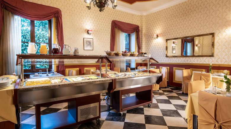 <b>Halepa Hotel Restaurant</b>. Images powered by <a href="https://www.leonardoworldwide.com/" title="Leonardo Worldwide" target="_blank">Leonardo</a>.