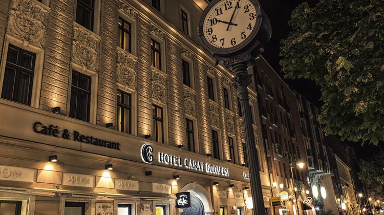 Hotel Carat Exterior