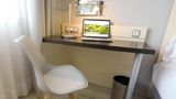 <b>Holiday Inn Express Pamplona Room</b>. Virtual Tours powered by <a href="https://www.leonardoworldwide.com/" title="Leonardo Worldwide" target="_blank">Leonardo</a>.