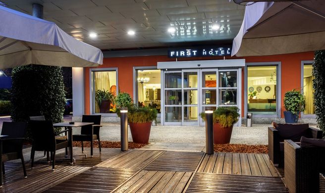 First Hotel Malpensa Exterior