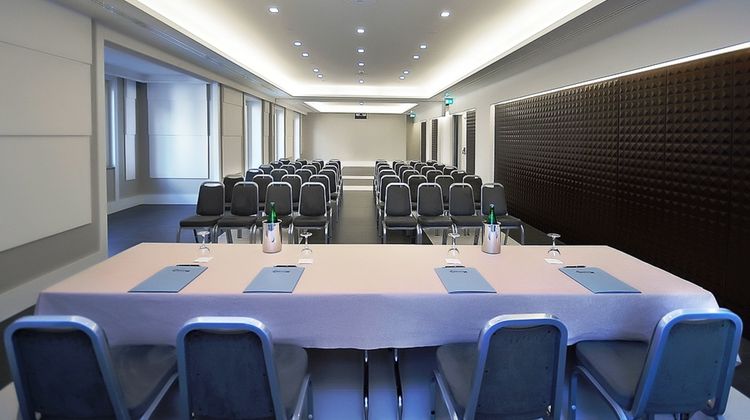 Grand Hotel Oriente Meeting