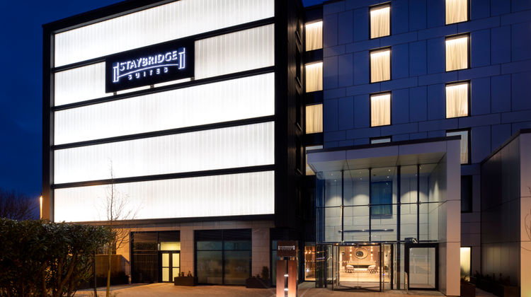 Staybridge Suites Bath Road Exterior