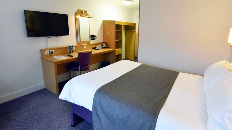 Royal Oak Hotel Bromborough Room