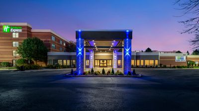 Holiday Inn Express Naperville